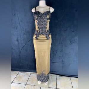 Chic Gold Dress with Black Sequin Accents